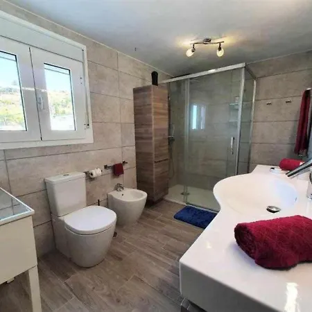 Casa de Férias Typical Canarian House Private Jacuzzi, Sauna, Gym, Conejo Taucho Adeje By Aqua Vista Tenerife *